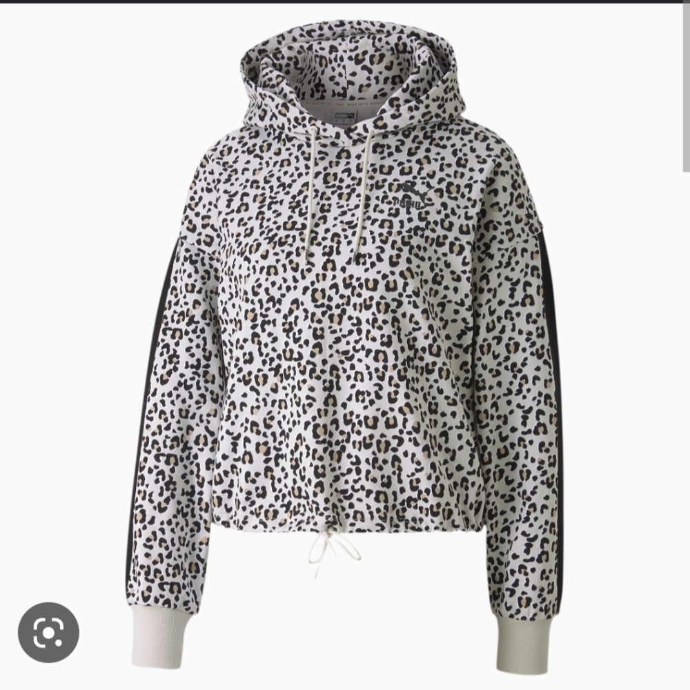PUMA cropped hoodie.